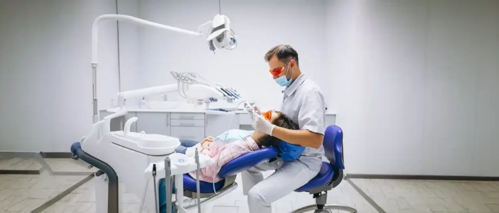 تجديد تغطية خطة الأسنان الكندية مفتوح حتى 1 يونيو.. من يجب عليه التجديد؟