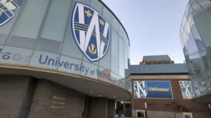 University of Windsor تنفق 40 ألف دولار على رحلة توظيف طلابية رغم قيود الطلاب الدوليين