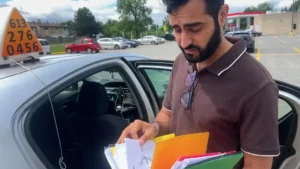 إغلاق مفاجئ لمدرسة قيادة في Ottawa يترك طلابًا وأهالي يبحثون عن إجابات