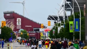 جماهير السنغال والعراق تتجه إلى ملعب Toronto في آخر مباراة جماعية بالمدينة