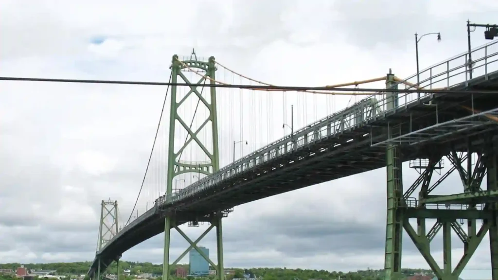 Nova Scotia تبدأ دراسة خيارات مستقبل جسر A. Murray MacKay في هاليفاكس