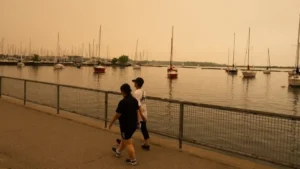 دخان حرائق Ontario يصل إلى الجنوب: