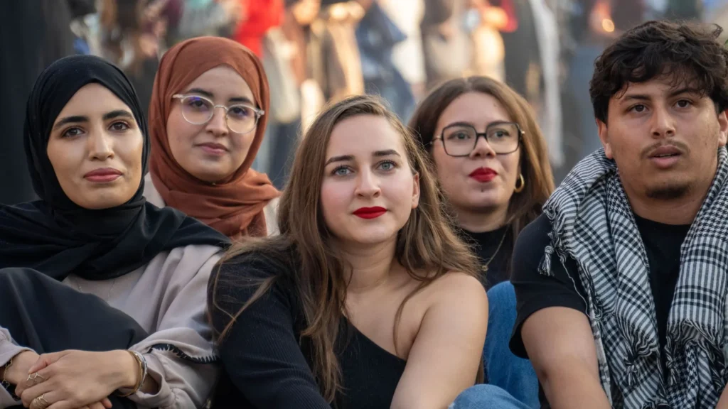 تجمع مجتمعي متنوع